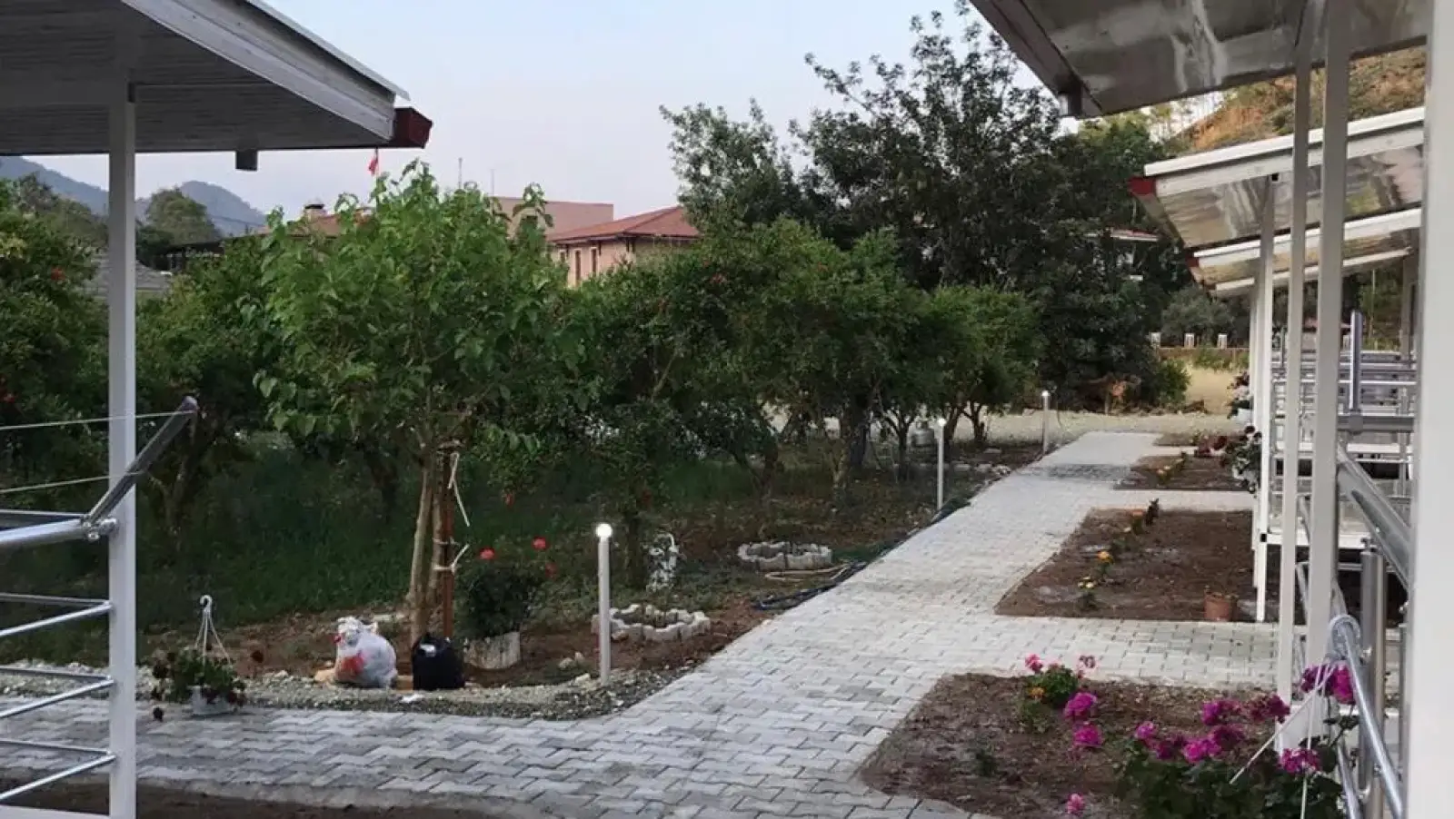Antalya Airport (AYT) nach zeynep apart evleri Privater Transfer