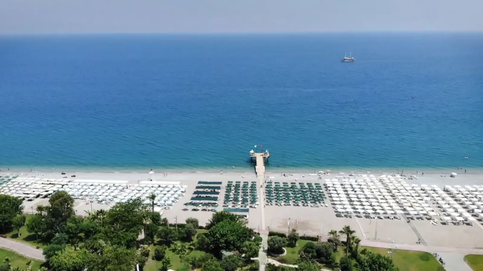 Antalya Airport (AYT) nach BESO Beach Hotel Privater Transfer