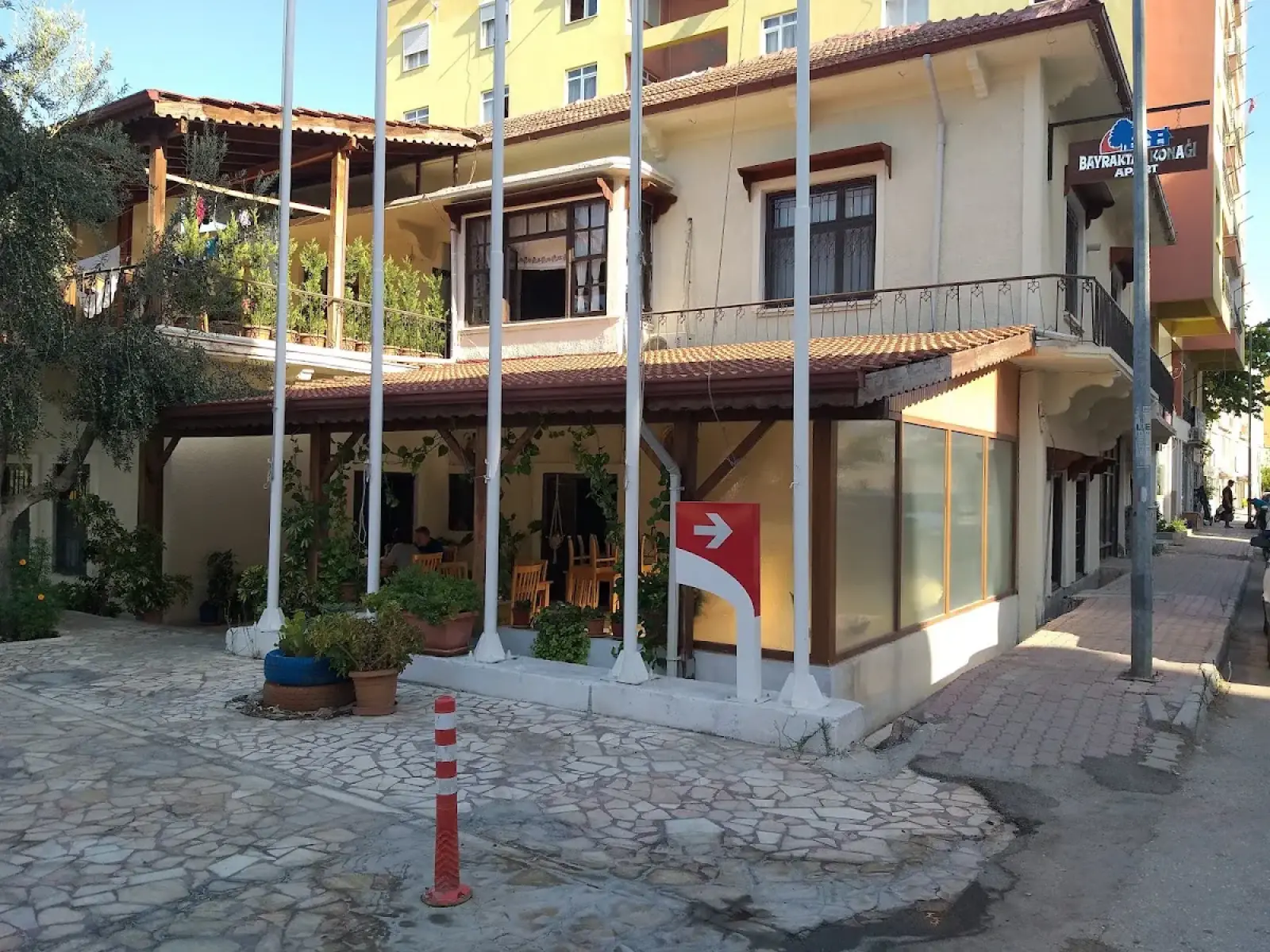 Antalya Airport (AYT) nach Bayraktar Konağı Apart Privater Transfer