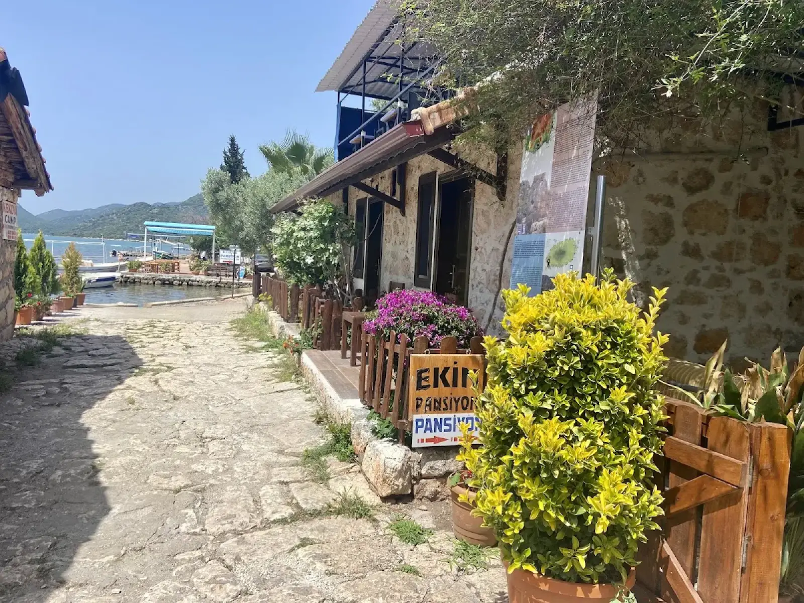 Antalya Airport (AYT) to Ekin Pansiyon Private Transfer