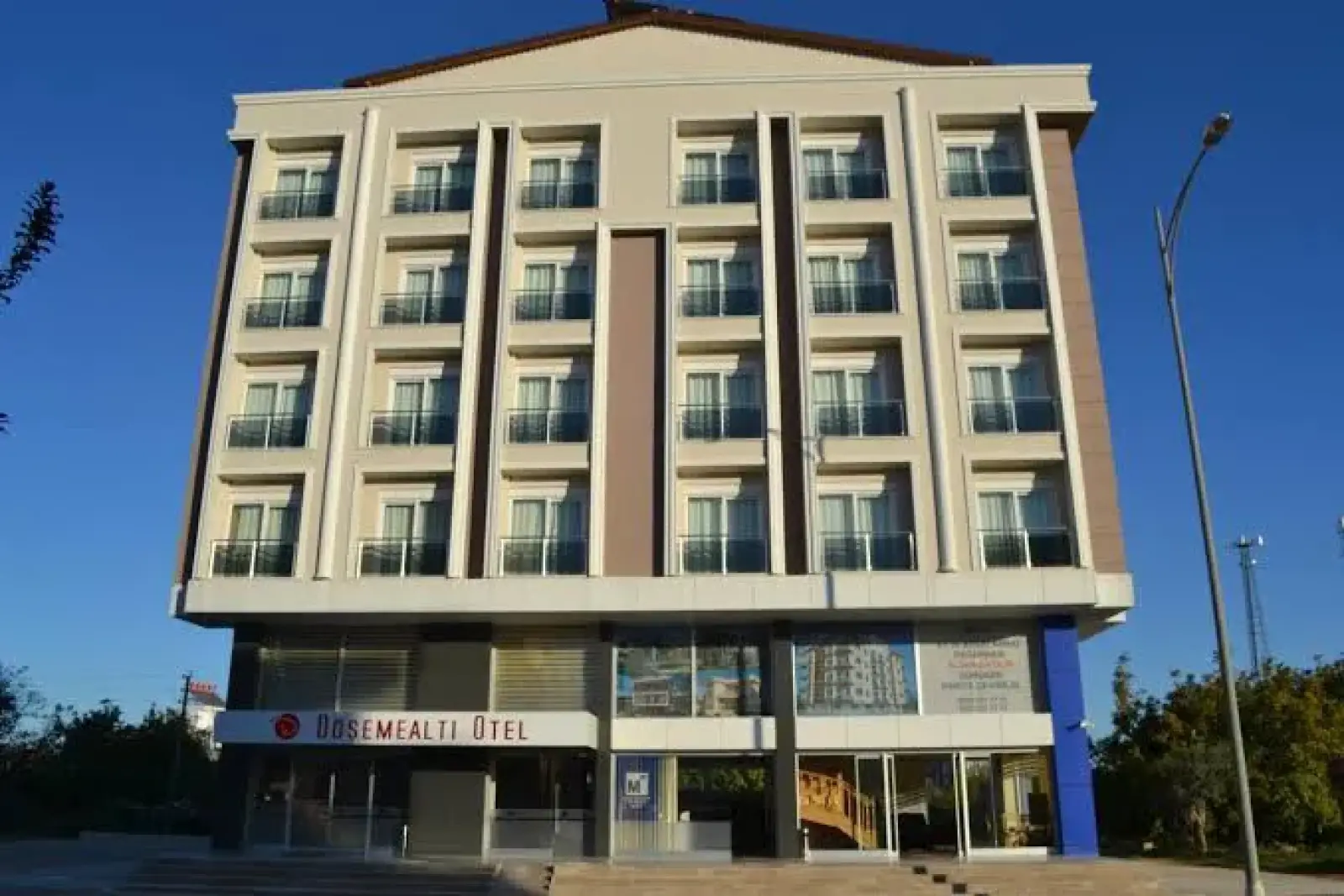 Antalya Airport (AYT) nach Döşemealti Hotel Privater Transfer