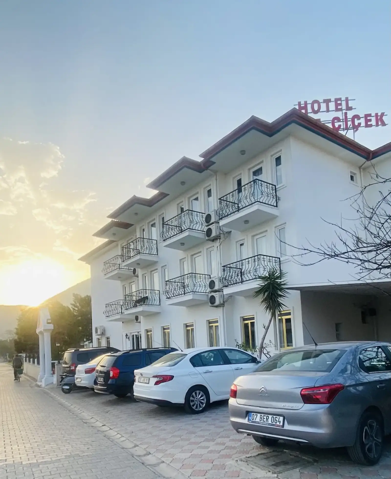 Antalya Airport (AYT) nach Hotel Beyaz Cicek Privater Transfer