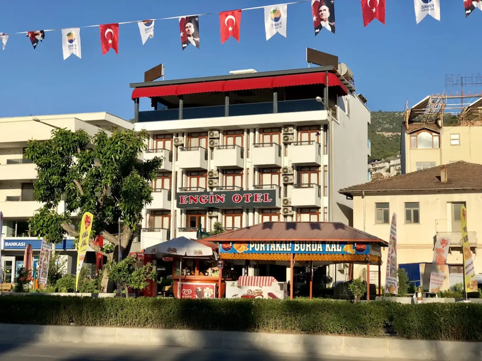 Antalya Airport (AYT) nach Engin Otel Privater Transfer