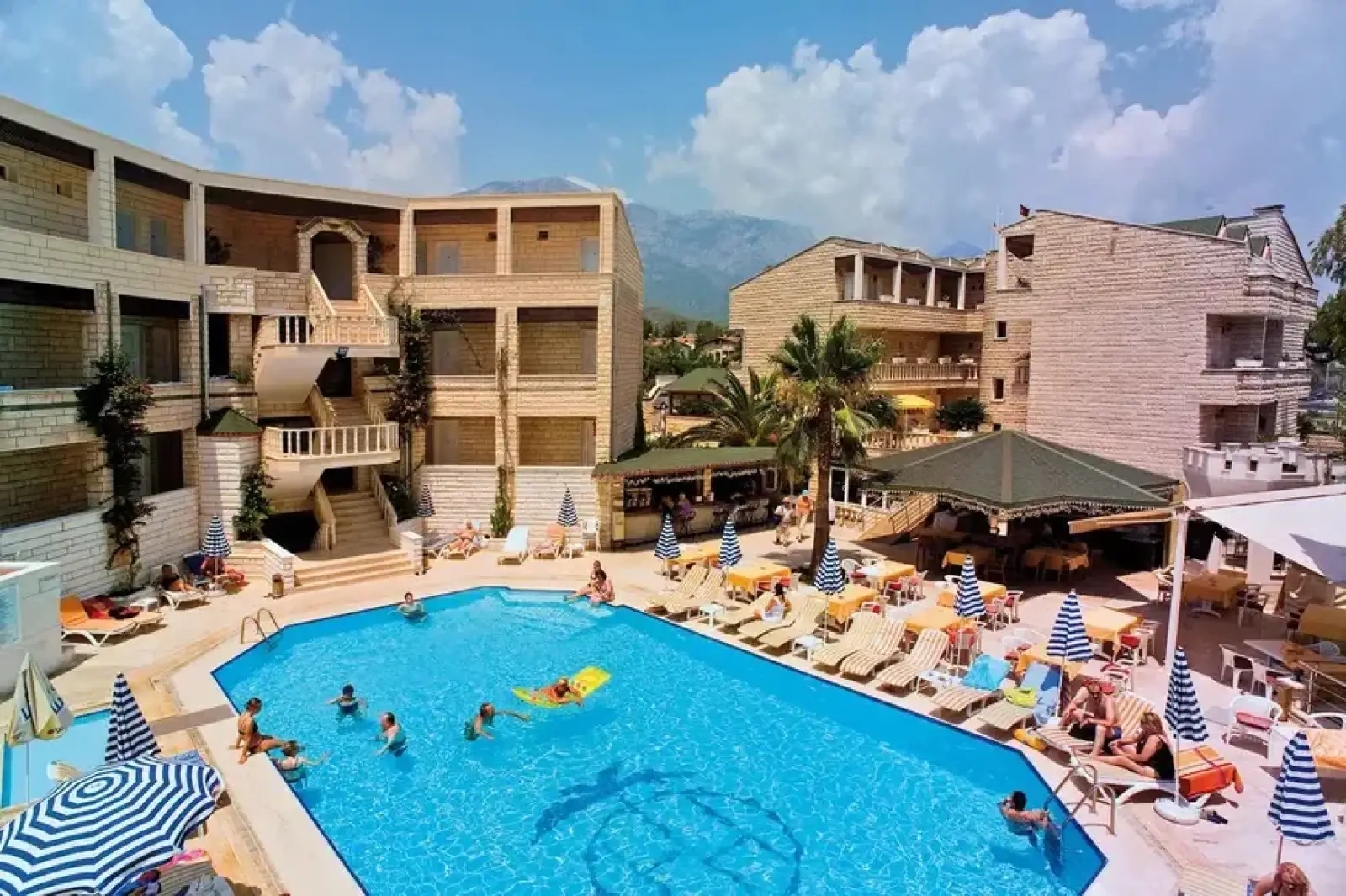 Antalya Airport (AYT) nach Havana Hotel Privater Transfer