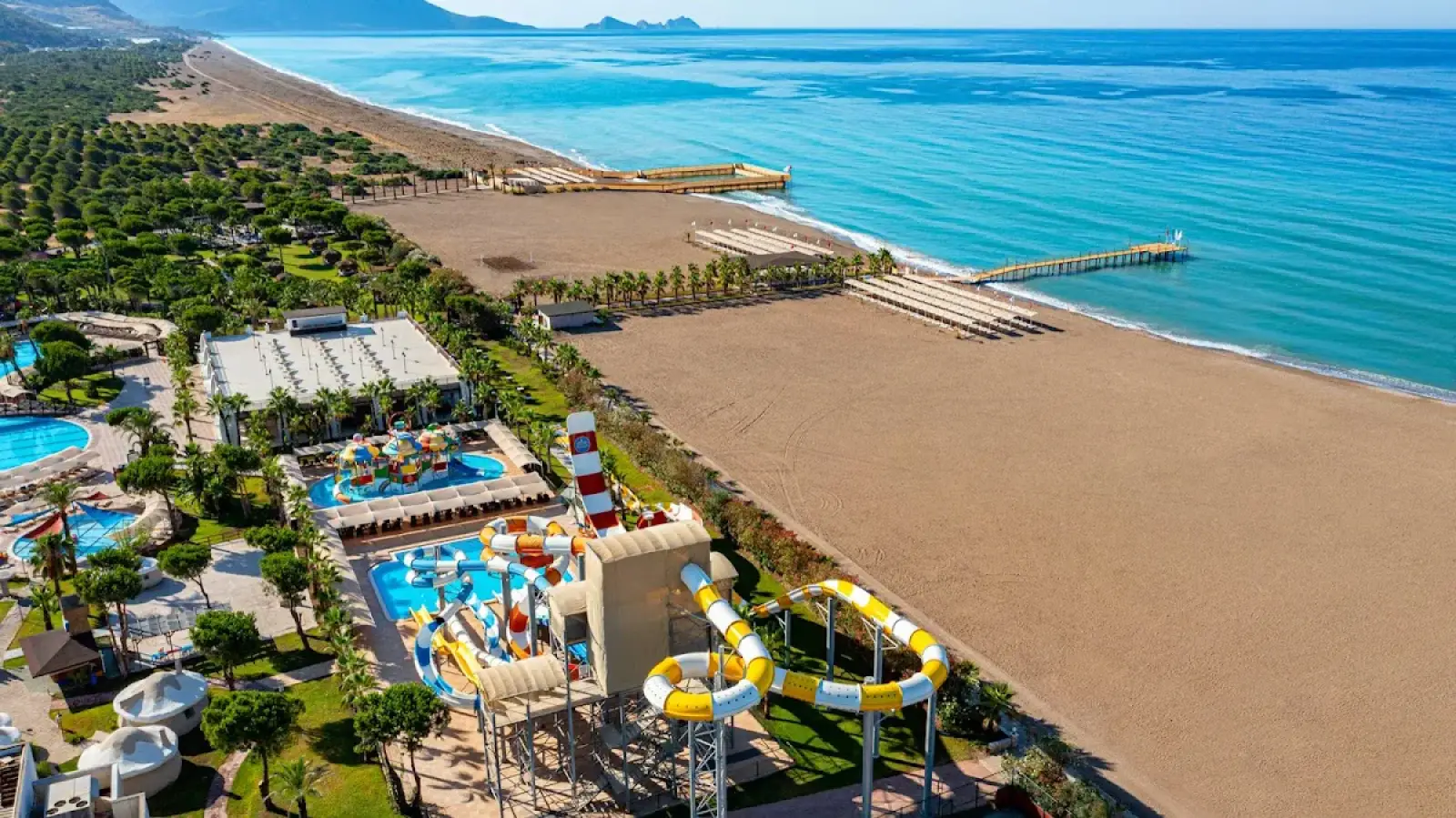 Antalya Airport (AYT) nach Şah inn Paradise Tatil Köyü Privater Transfer