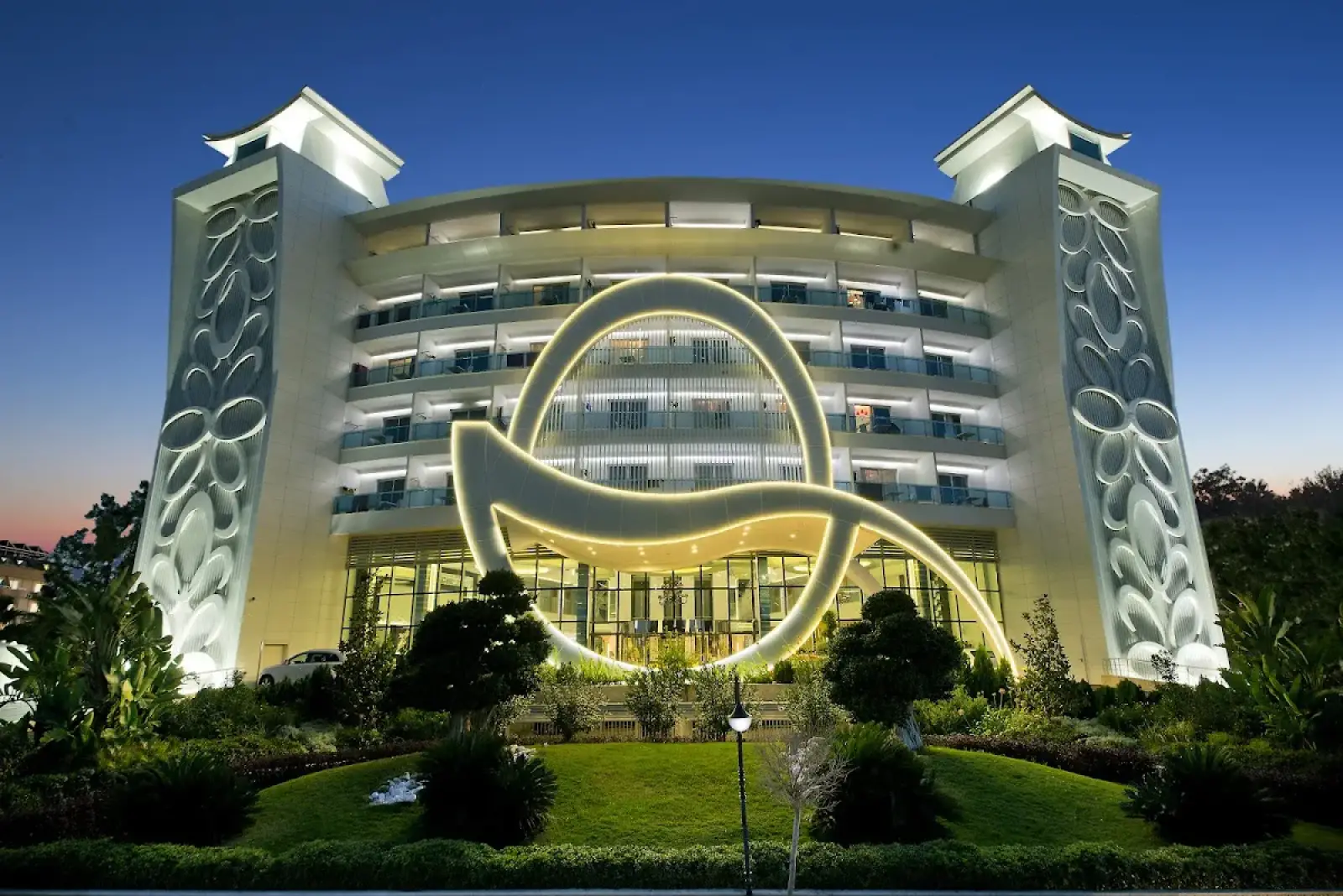Gazipaşa Alanya Airport (GZP) to Q Premium Resort Hotel Private Transfer
