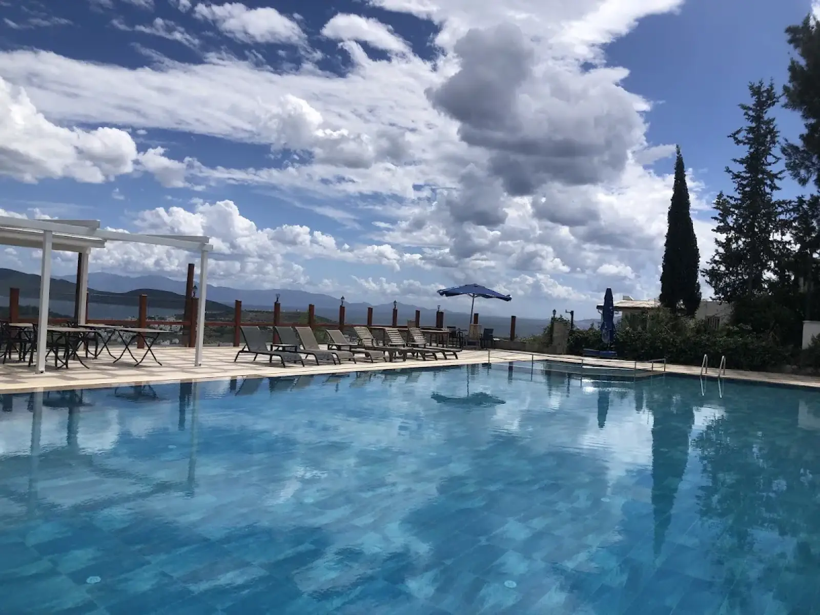 Bodrum Milas Airport (BJV) nach Panoramic Residences Bodrum Privater Transfer