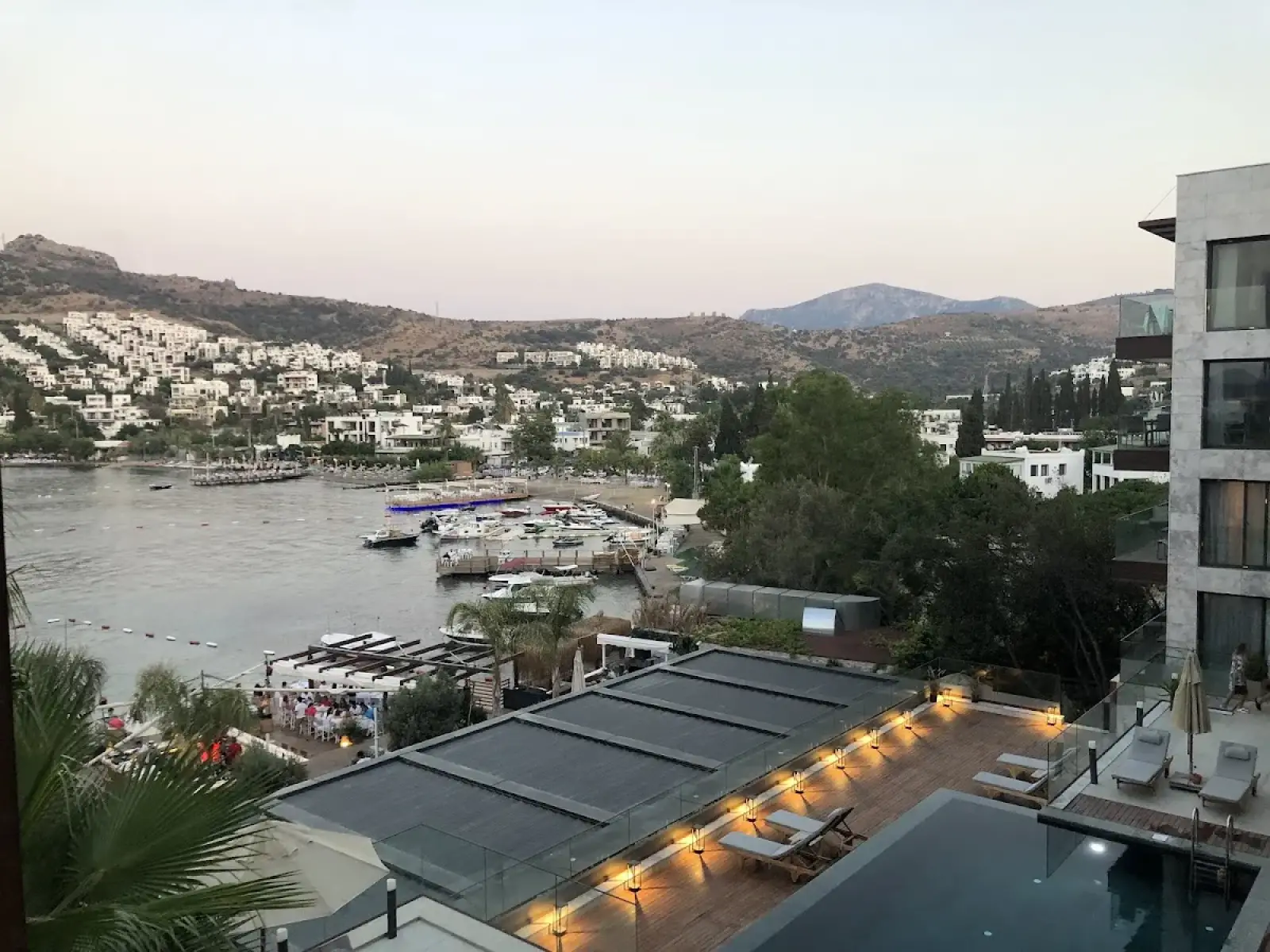 Bodrum Milas Airport (BJV) nach Mare Deluxe Residences & Villas Privater Transfer