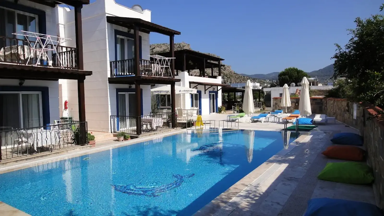 Bodrum Milas Airport (BJV) nach Simay Apart Otel & Restaurant Privater Transfer