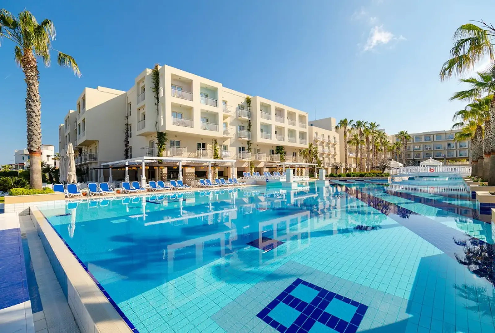 Bodrum Milas Airport (BJV) to La Blanche Resort & Spa Private Transfer