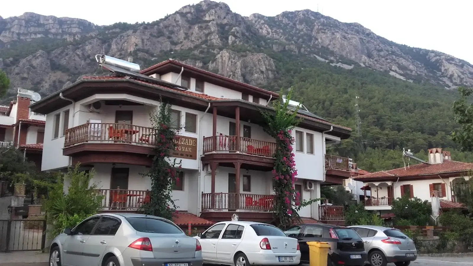 Dalaman Airport (DLM) nach Gülzade Konak Apart Privater Transfer