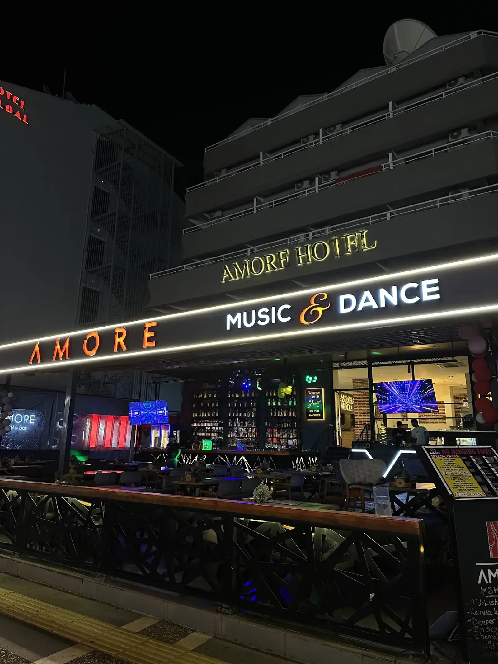 Dalaman Airport (DLM) nach Amore Hotel Marmaris Privater Transfer