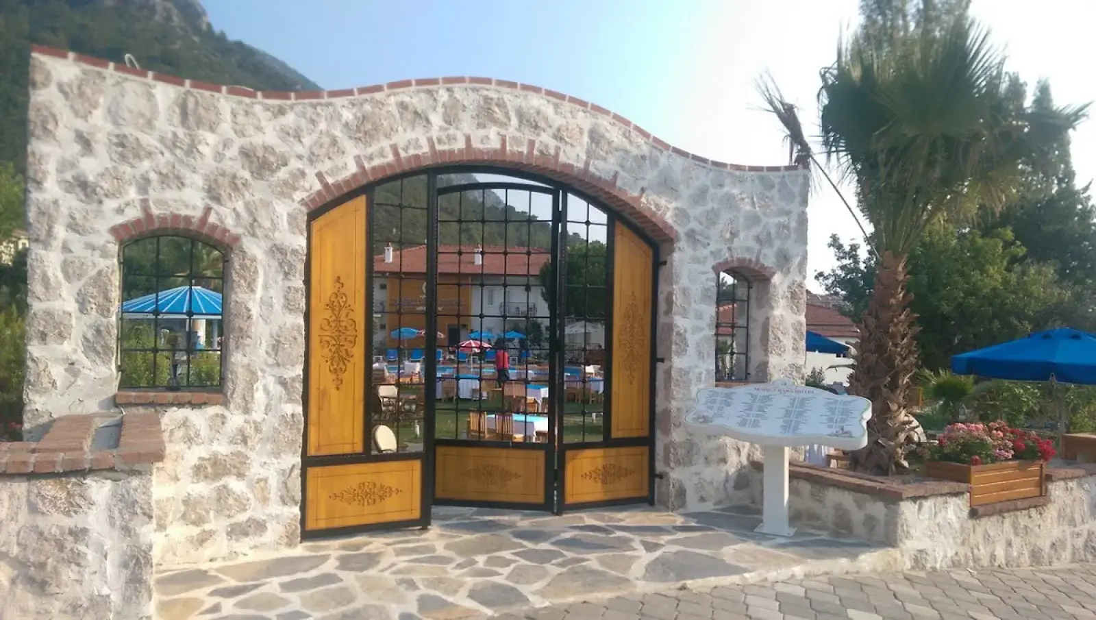 Dalaman Airport (DLM) nach İksirci Baba Pansiyon Privater Transfer