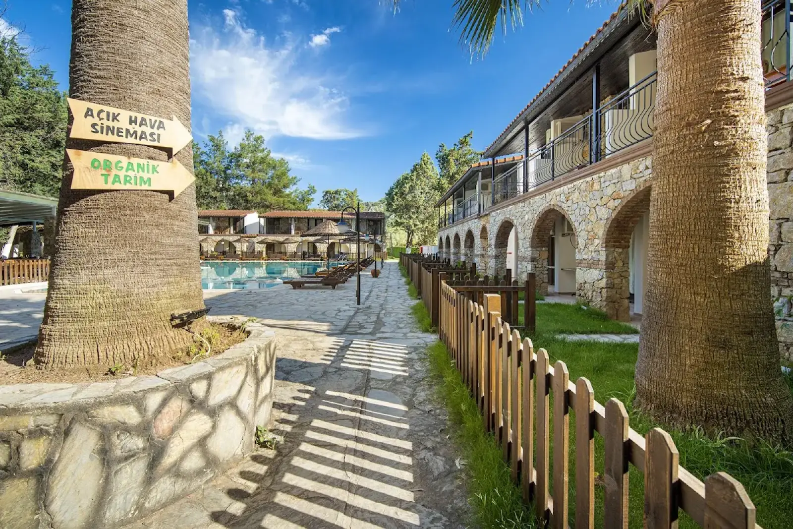 Dalaman Airport (DLM) to Alados Otel Marmaris Private Transfer